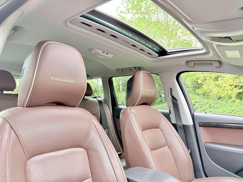Volvo XC70 T5 SE 2.0 Automatic Petrol - U2213