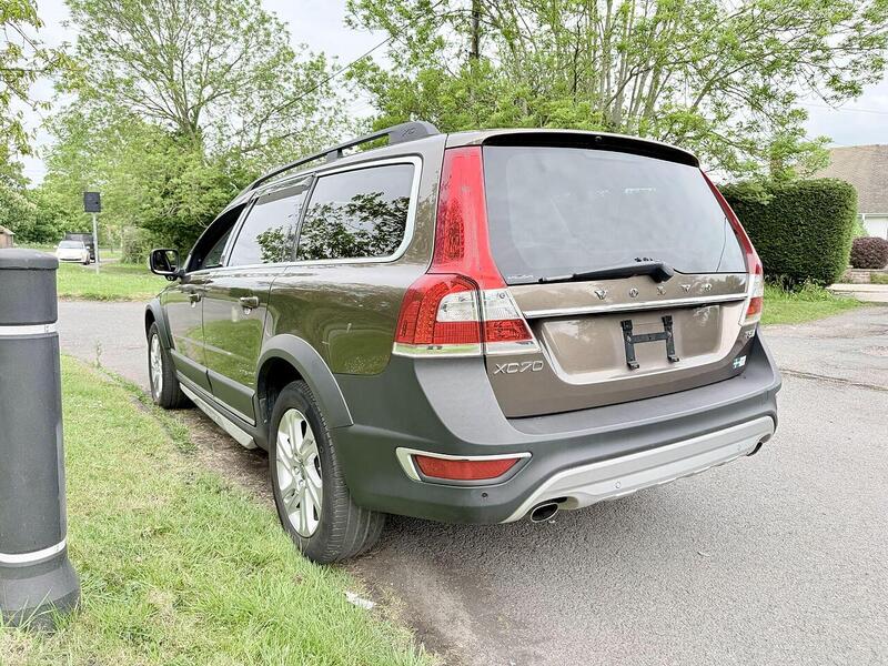 Volvo XC70 T5 SE 2.0 Automatic Petrol - U2213