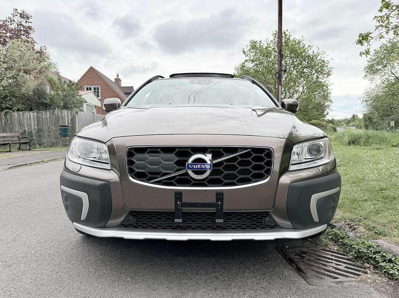 Volvo XC70 T5 SE 2.0 Automatic Petrol - U2213