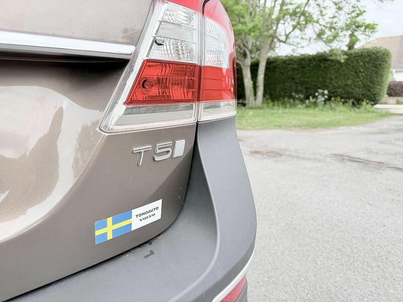 Volvo XC70 T5 SE 2.0 Automatic Petrol - U2213