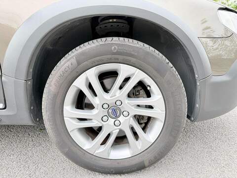 Volvo XC70 T5 SE 2.0 Automatic Petrol - U2213