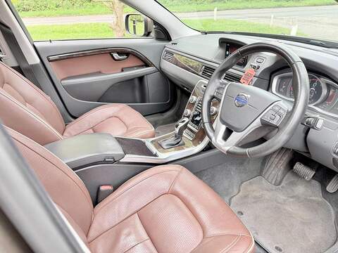 Volvo XC70 T5 SE 2.0 Automatic Petrol - U2213