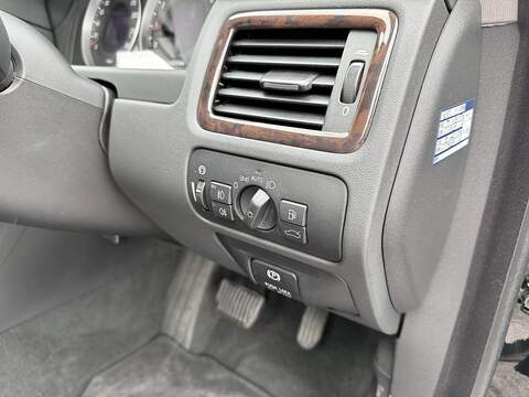 Volvo V70 1.6 T4 SE Lux Estate 5dr Petrol Powershift Euro 5 (180 ps) - U2221
