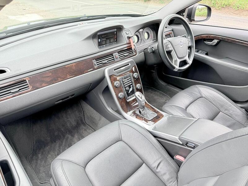 Volvo V70 1.6 T4 SE Lux Estate 5dr Petrol Powershift Euro 5 (180 ps) - U2221