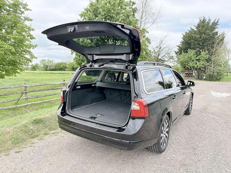 Volvo V70 1.6 T4 SE Lux Estate 5dr Petrol Powershift Euro 5 (180 ps) - U2221