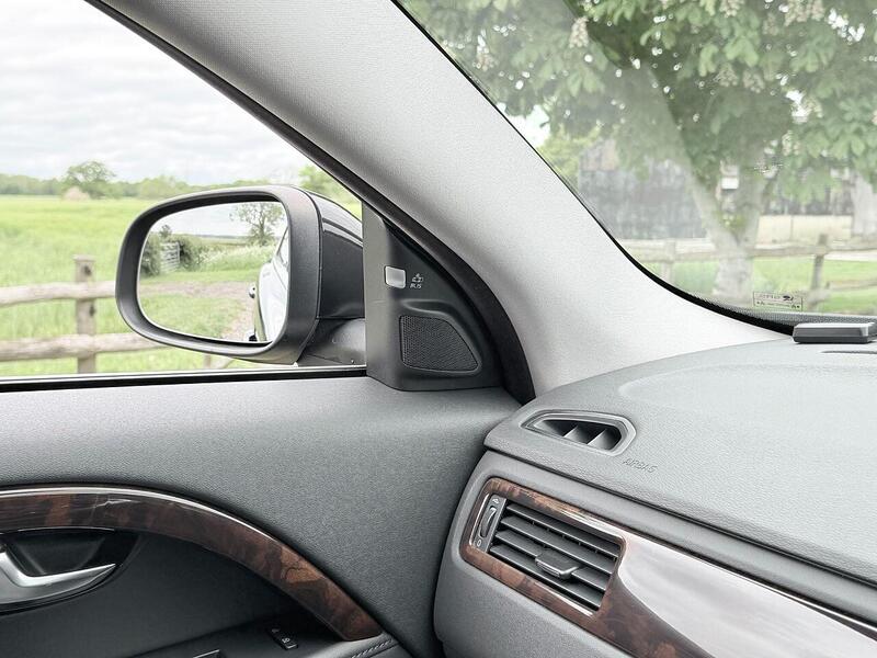 Volvo V70 1.6 T4 SE Lux Estate 5dr Petrol Powershift Euro 5 (180 ps) - U2221