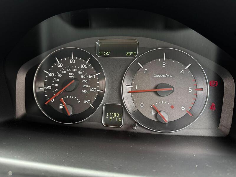 Volvo C30 1.6D DRIVe SE Lux Sports Coupe 3dr Diesel Manual Euro 4 (109 ps) - U2222