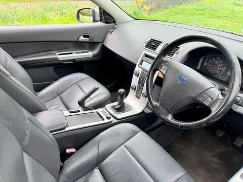 Volvo C30 1.6D DRIVe SE Lux Sports Coupe 3dr Diesel Manual Euro 4 (109 ps) - U2222