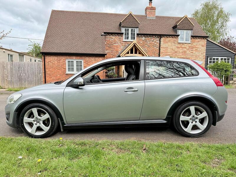 Volvo C30 1.6D DRIVe SE Lux Sports Coupe 3dr Diesel Manual Euro 4 (109 ps) - U2222