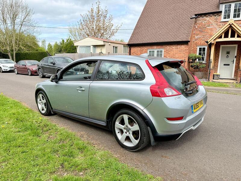 Volvo C30 1.6D DRIVe SE Lux Sports Coupe 3dr Diesel Manual Euro 4 (109 ps) - U2222