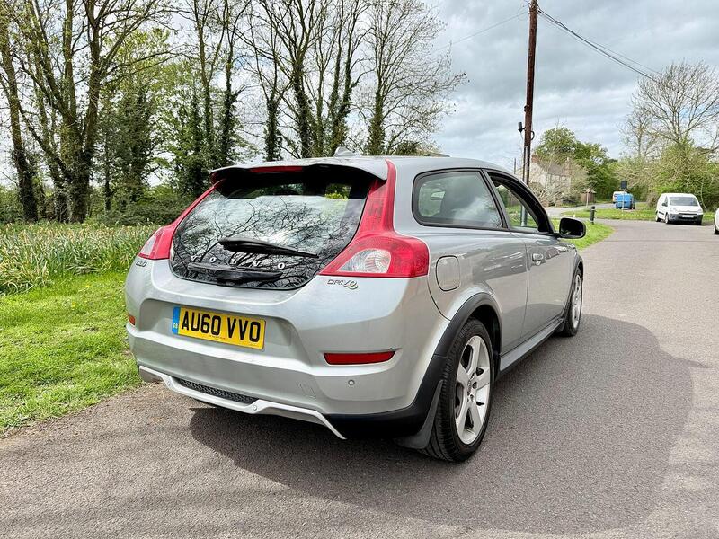 Volvo C30 1.6D DRIVe SE Lux Sports Coupe 3dr Diesel Manual Euro 4 (109 ps) - U2222