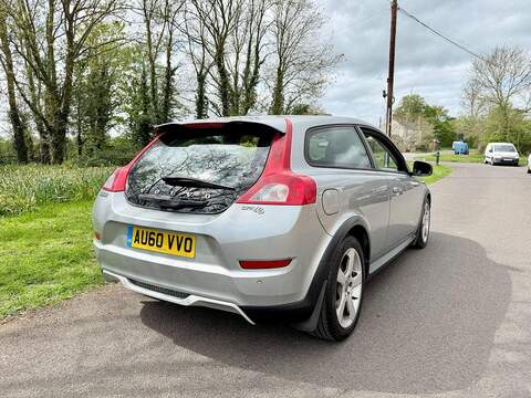 Volvo C30 1.6D DRIVe SE Lux Sports Coupe 3dr Diesel Manual Euro 4 (109 ps) - U2222