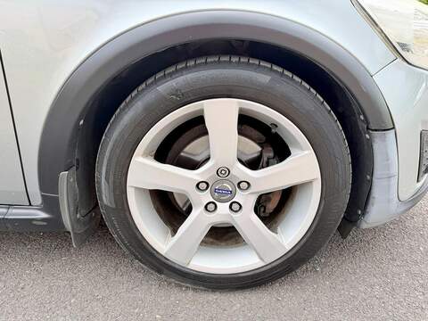 Volvo C30 1.6D DRIVe SE Lux Sports Coupe 3dr Diesel Manual Euro 4 (109 ps) - U2222