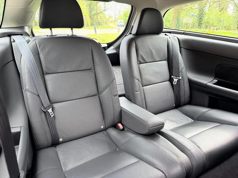 Volvo C30 1.6D DRIVe SE Lux Sports Coupe 3dr Diesel Manual Euro 4 (109 ps) - U2222