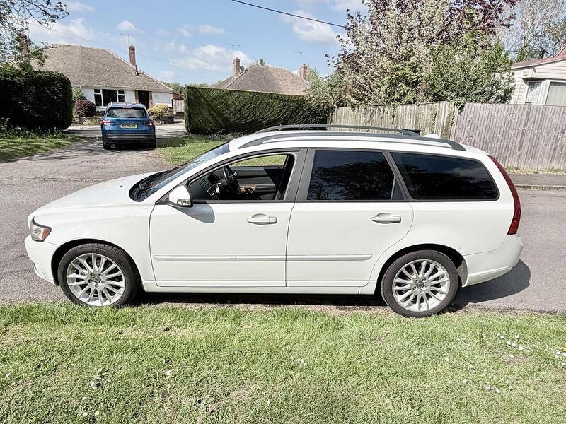 Volvo V50 Se Lux 2.0 Petrol Automatic - U2223