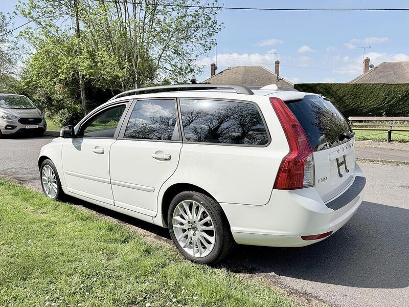 Volvo V50 Se Lux 2.0 Petrol Automatic - U2223