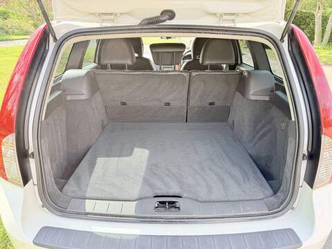 Volvo V50 Se Lux 2.0 Petrol Automatic - U2223