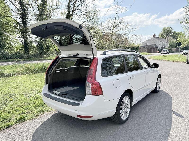 Volvo V50 Se Lux 2.0 Petrol Automatic - U2223