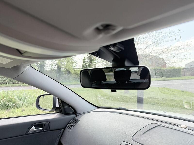 Volvo V50 Se Lux 2.0 Petrol Automatic - U2223