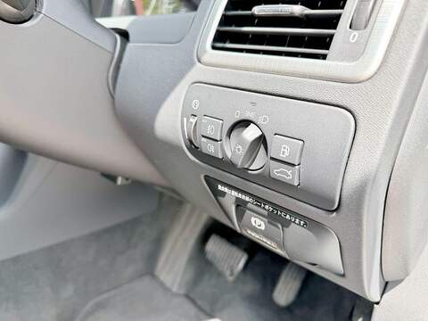 Volvo V70 Se 2.5 5dr Estate Automatic Petrol - U2226
