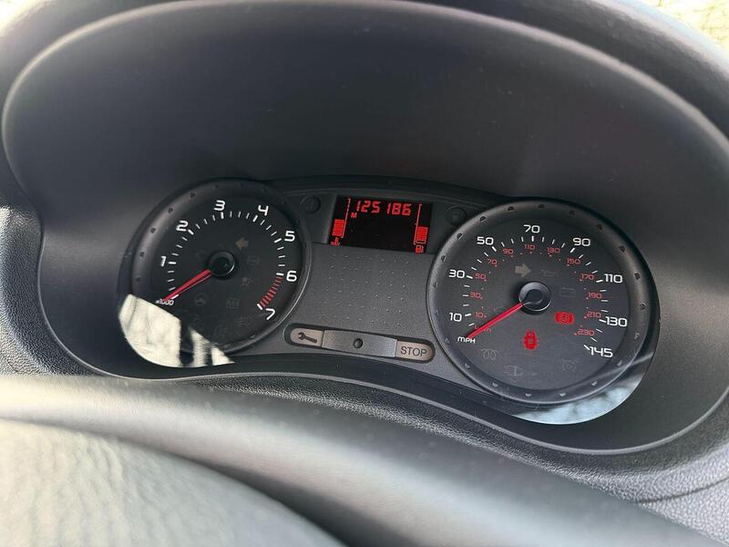 Renault Clio 1.2 16v Extreme Hatchback 3dr Petrol Manual (139 g/km, 75 bhp) - U2233