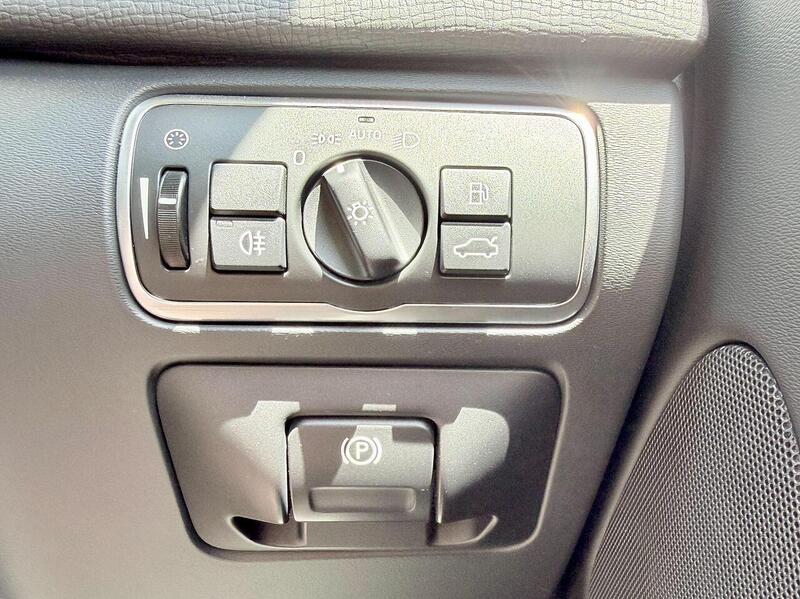 Volvo XC60 2.0 D4 SE Lux Nav SUV 5dr Diesel Manual Euro 6 (s/s) (190 ps) - U2240