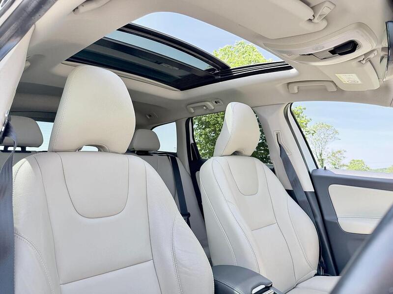 Volvo XC60 2.0 D4 SE Lux Nav SUV 5dr Diesel Manual Euro 6 (s/s) (190 ps) - U2240