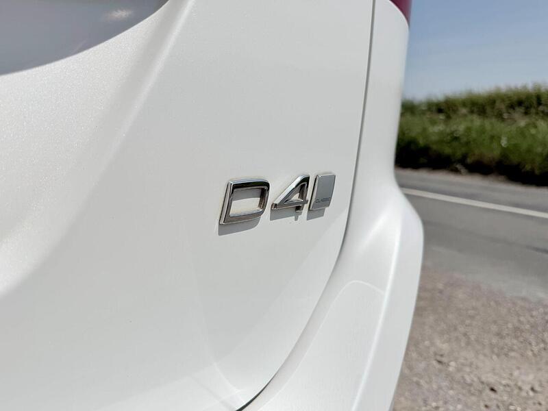 Volvo XC60 2.0 D4 SE Lux Nav SUV 5dr Diesel Manual Euro 6 (s/s) (190 ps) - U2240