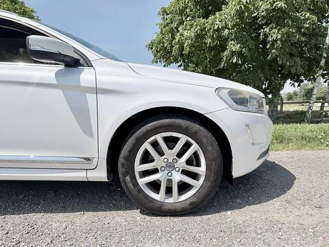 Volvo XC60 2.0 D4 SE Lux Nav SUV 5dr Diesel Manual Euro 6 (s/s) (190 ps) - U2240