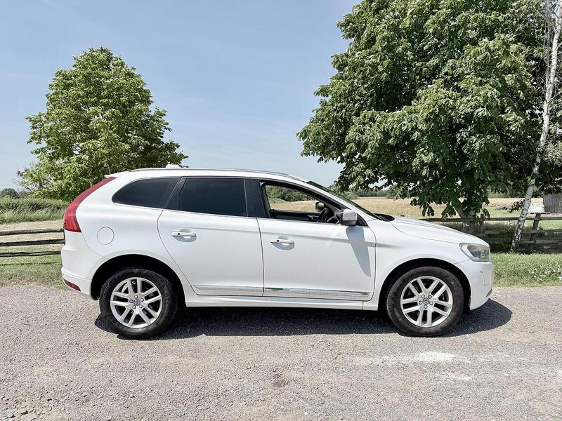 Volvo XC60 2.0 D4 SE Lux Nav SUV 5dr Diesel Manual Euro 6 (s/s) (190 ps) - U2240