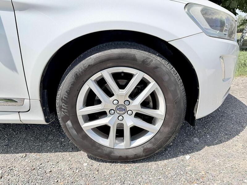 Volvo XC60 2.0 D4 SE Lux Nav SUV 5dr Diesel Manual Euro 6 (s/s) (190 ps) - U2240