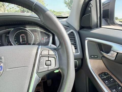 Volvo XC60 2.0 D4 SE Lux Nav SUV 5dr Diesel Auto Euro 6 (s/s) (190 ps) - U2242