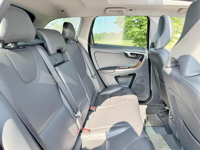 Volvo XC60 2.0 D4 SE Lux Nav SUV 5dr Diesel Auto Euro 6 (s/s) (190 ps) - U2242