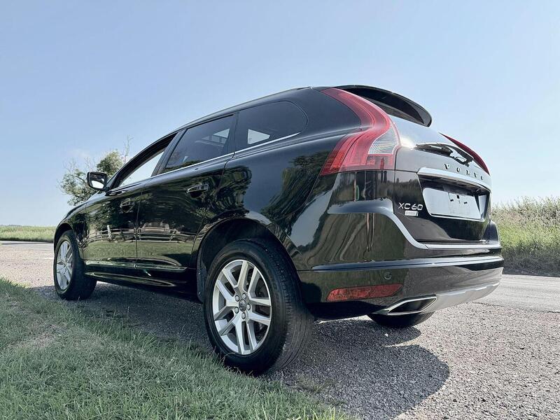 Volvo XC60 2.0 D4 SE Lux Nav SUV 5dr Diesel Auto Euro 6 (s/s) (190 ps) - U2242