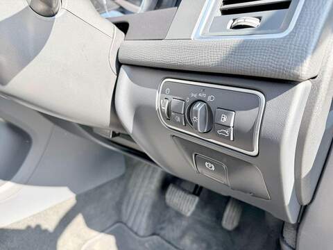 Volvo XC60 2.0 D4 SE Lux Nav SUV 5dr Diesel Auto Euro 6 (s/s) (190 ps) - U2242