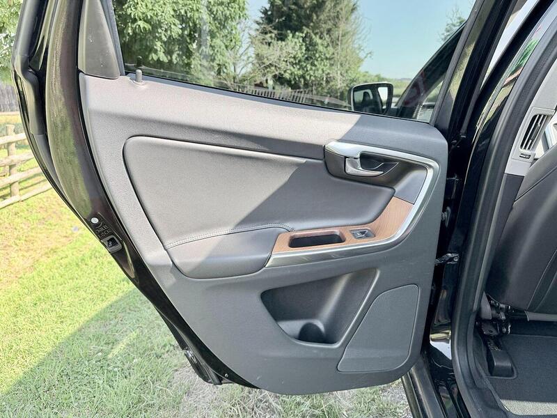Volvo XC60 2.0 D4 SE Lux Nav SUV 5dr Diesel Auto Euro 6 (s/s) (190 ps) - U2242
