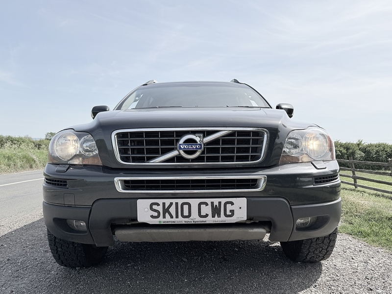 Volvo XC90 2.4 D5 SE Premium SUV 5dr Diesel Geartronic AWD (224 g/km, 182 bhp) - U2244