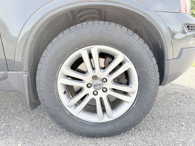 Volvo XC90 2.4 D5 SE Premium SUV 5dr Diesel Geartronic AWD (224 g/km, 182 bhp) - U2244