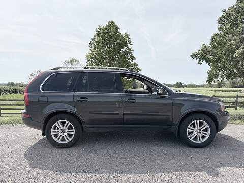 Volvo XC90 2.4 D5 SE Premium SUV 5dr Diesel Geartronic AWD (224 g/km, 182 bhp) - U2244