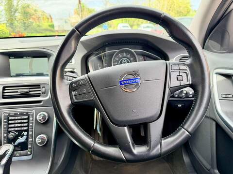 Volvo V60 2.0 D4 Business Edition Estate 5dr Diesel Auto Euro 6 (s/s) (190 ps) - U2246