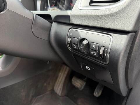Volvo V60 2.0 D4 Business Edition Estate 5dr Diesel Auto Euro 6 (s/s) (190 ps) - U2246