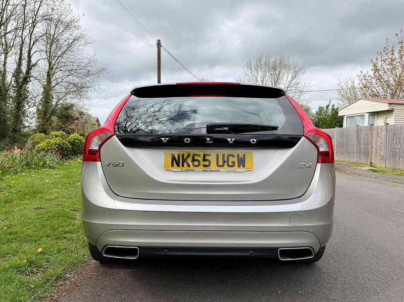 Volvo V60 2.0 D4 Business Edition Estate 5dr Diesel Auto Euro 6 (s/s) (190 ps) - U2246