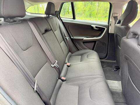 Volvo V60 2.0 D4 Business Edition Estate 5dr Diesel Auto Euro 6 (s/s) (190 ps) - U2246