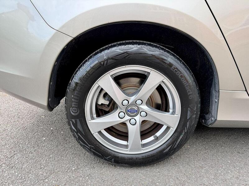 Volvo V60 2.0 D4 Business Edition Estate 5dr Diesel Auto Euro 6 (s/s) (190 ps) - U2246