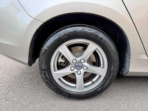 Volvo V60 2.0 D4 Business Edition Estate 5dr Diesel Auto Euro 6 (s/s) (190 ps) - U2246