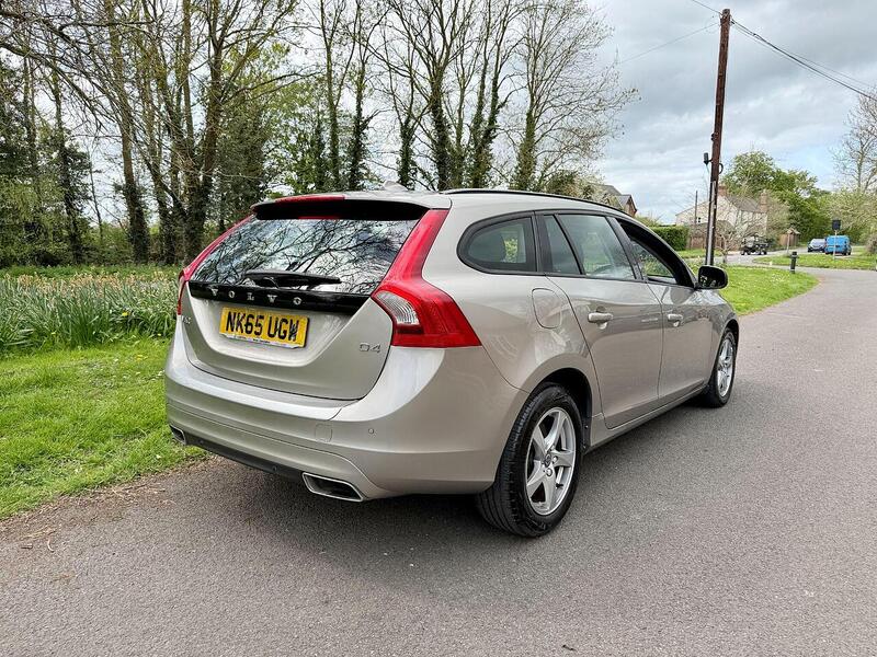 Volvo V60 2.0 D4 Business Edition Estate 5dr Diesel Auto Euro 6 (s/s) (190 ps) - U2246