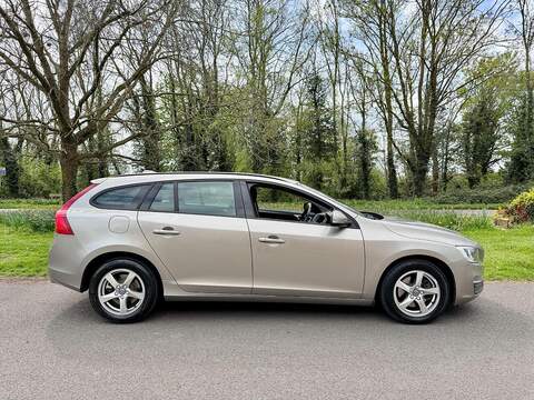 Volvo V60 2.0 D4 Business Edition Estate 5dr Diesel Auto Euro 6 (s/s) (190 ps) - U2246