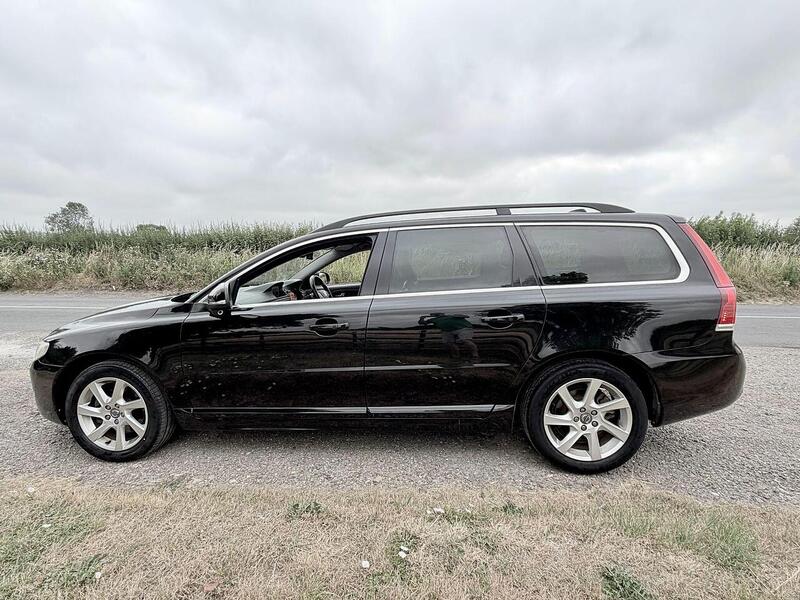 Volvo V70 T5 Se 2.0 5dr Estate Automatic Petrol - U2249