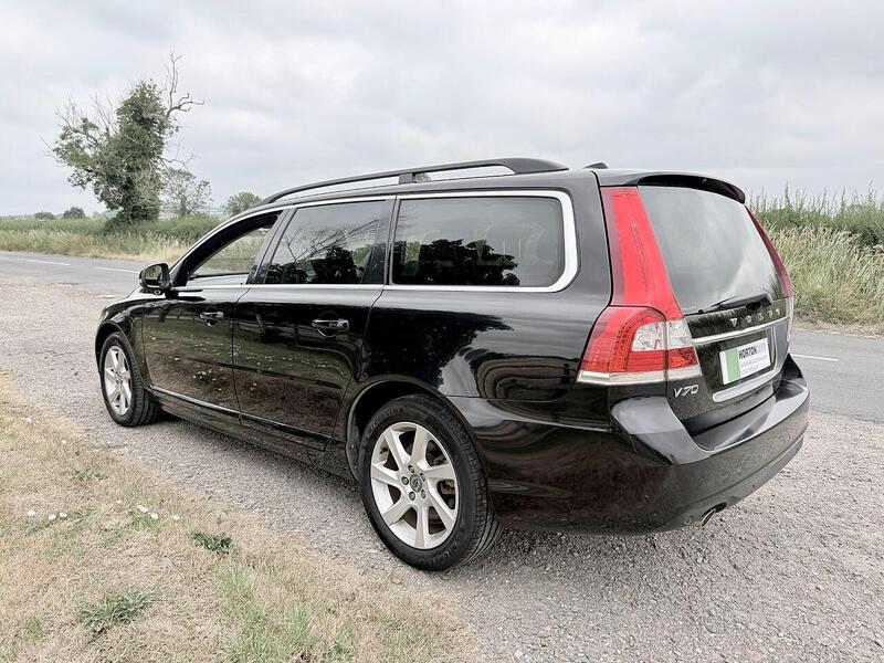 Volvo V70 T5 Se 2.0 5dr Estate Automatic Petrol - U2249