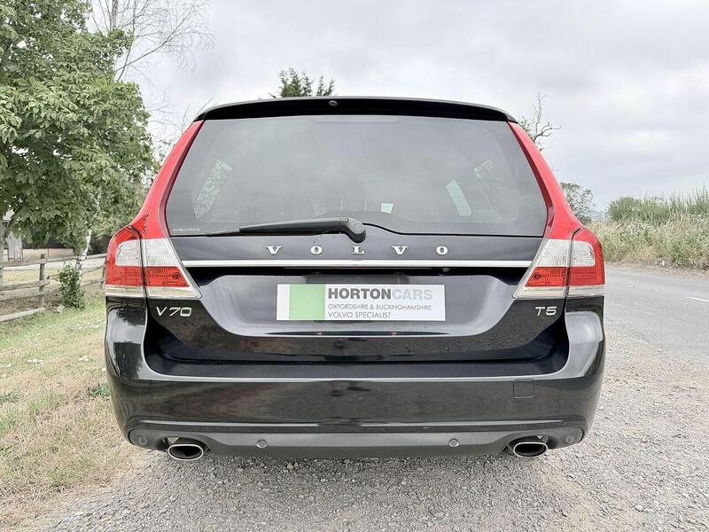 Volvo V70 T5 Se 2.0 5dr Estate Automatic Petrol - U2249